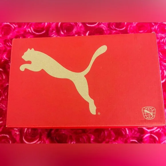 New Puma Women's White and Gold court Sneakers Size 8 - Picture 9 of 11